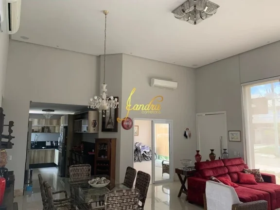 Imagem Casa térrea em condomínio fechado mobiliada e decorada