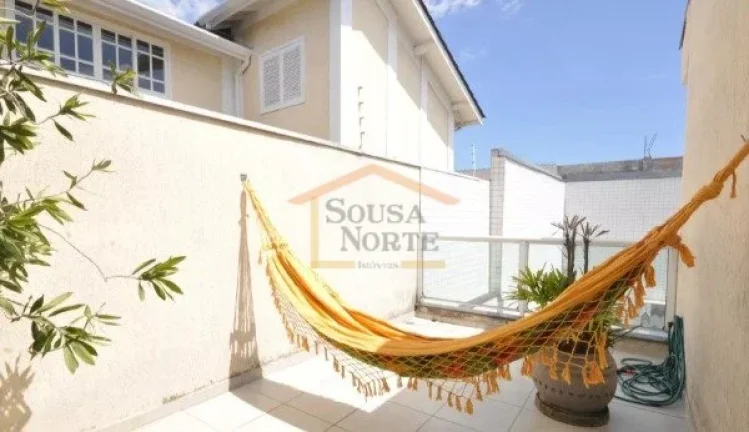 Imagem Sobrado com 250 m². O imóvel possui 3 dormitórios, sendo 3 suítes, totalizando 5 banheiros, alé...