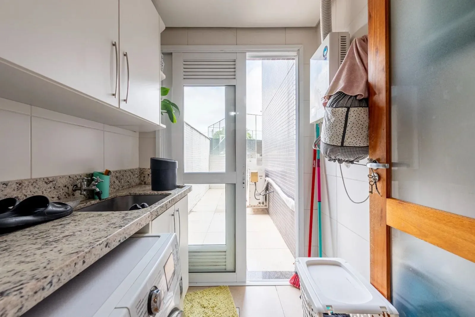 Imagem Apartamento Garden à venda com 3 quartos, 108m², 1 suíte, 2 vagas, Avenida Doutor Nilo Peçanha no bairro Chácara das Pedras