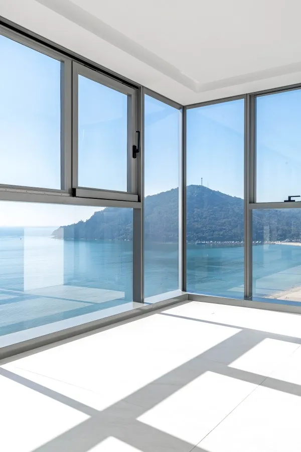 Imagem Apartamento Frente Mar para Venda em Balneário Camboriú, CENTRO, 4 dormitórios, 4 suítes, 5 banheiros, 4 vagas