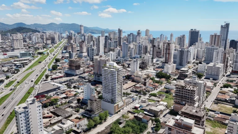 Imagem Apartamento à venda em Itapema, Meia Praia, com 2 quartos, 69,37m2