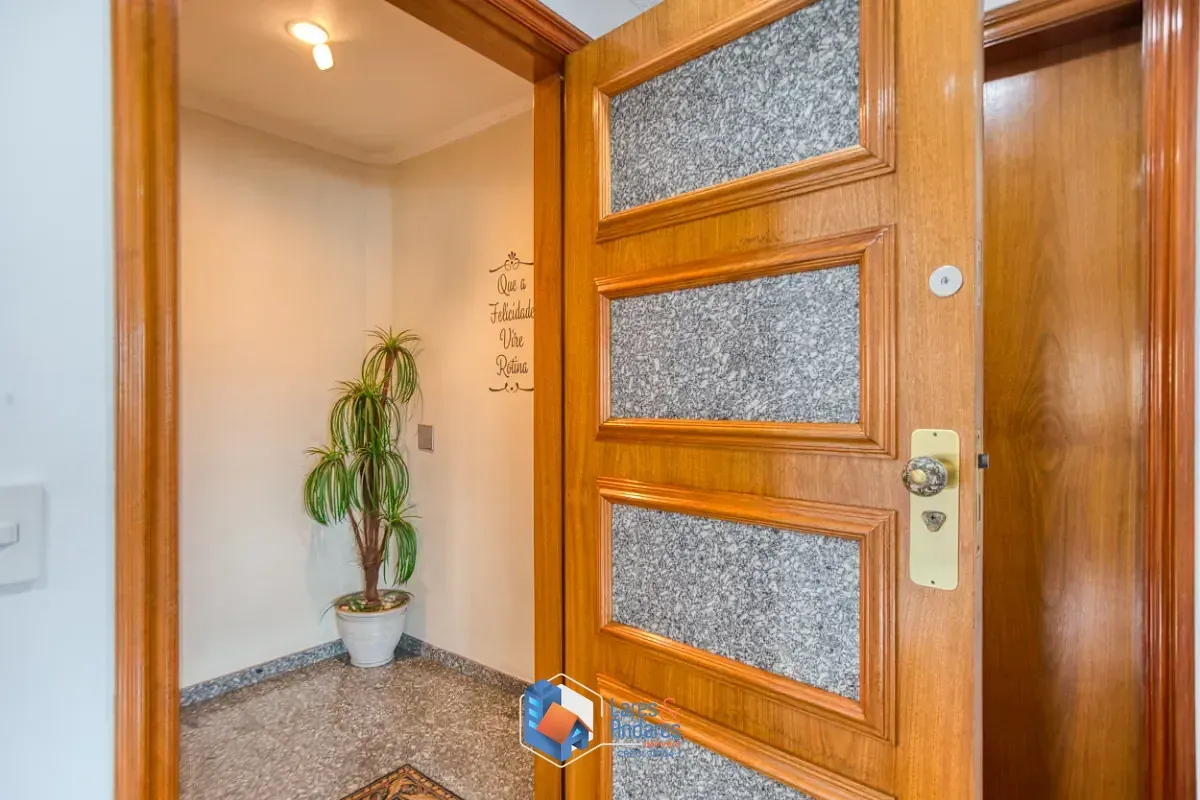 Imagem Apartamento para venda em Aclimação com 4 quartos, sendo 2 suítes, 236m²