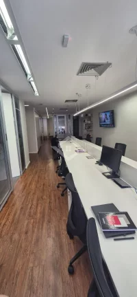 Imagem Leblon Alugo Sala 142m2 com ar central e 2 Vagas