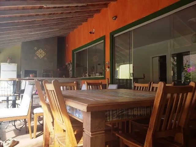 Imagem Casa à venda 4 Quartos, 2 Suites, 2 Vagas, 300M², São Benedito, Pindamonhangaba - SP