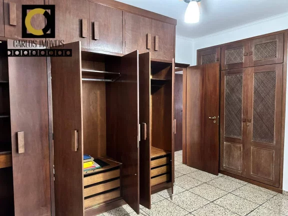 Imagem Apartamento super espaçoso, frente mar à venda em São Vicente!