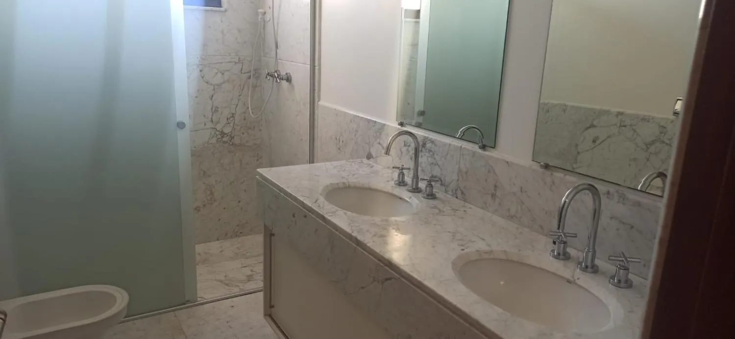 Imagem Um lar incomparável: apartamento exclusivo no bairro Cambuí em Campinas, oferecendo o privilégio de 1 unidade por andar.