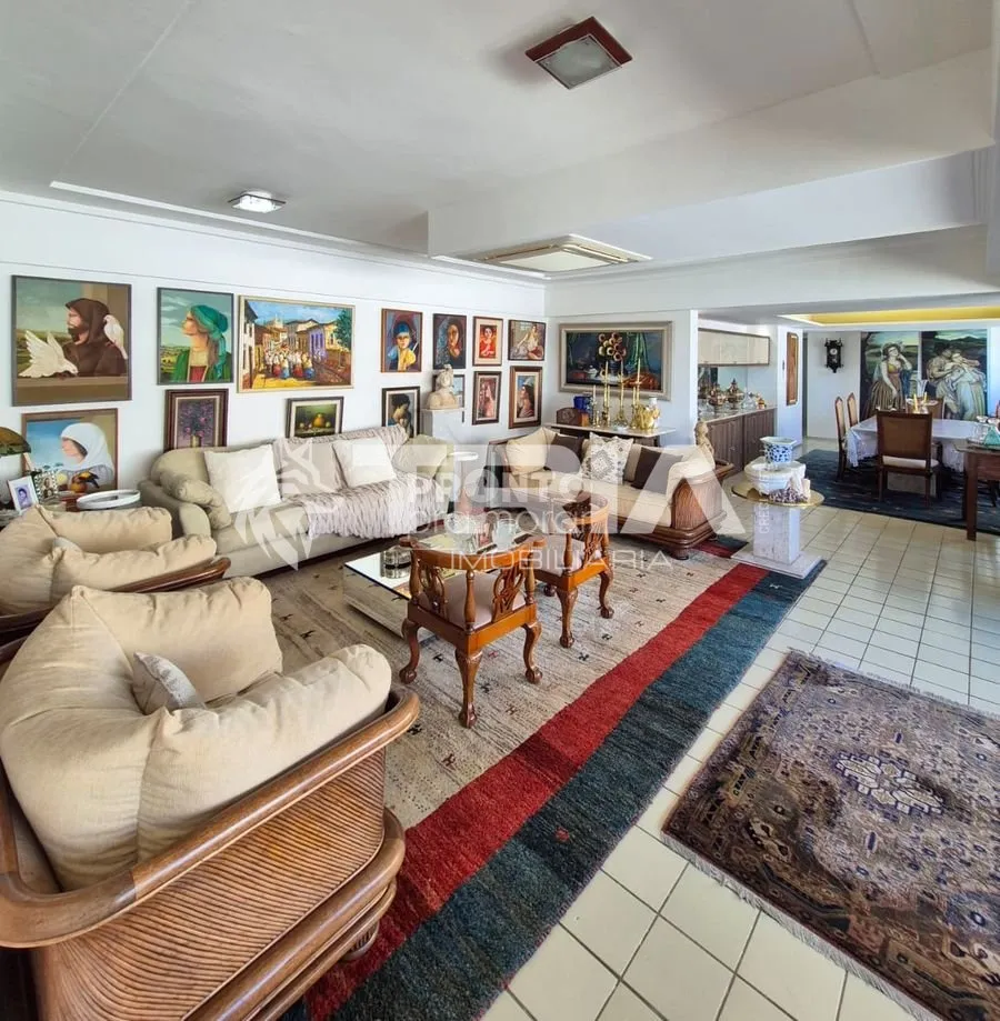 Imagem Apartamento de 4 quartos, 241m² no bairro Monteiro, em Recife
