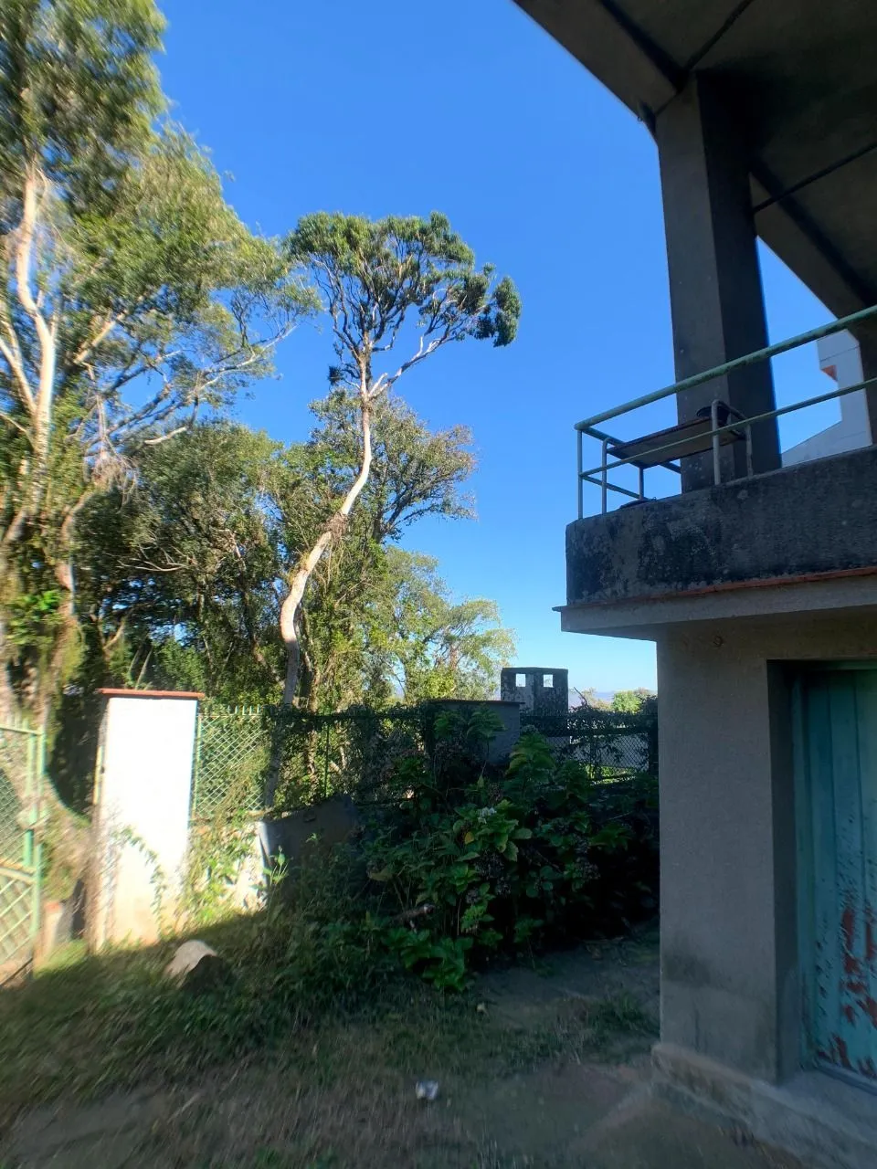 Imagem Terreno para Venda - 1.100m² Com Vista Para o Guaíba