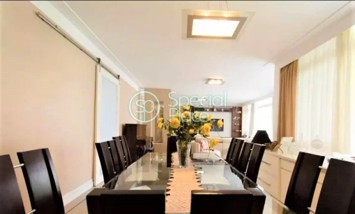 Imagem Apartamento com 238m² no Jardim América. São 4 dormitórios ( 1suíte ) e 1 vaga na garagem. Loca...