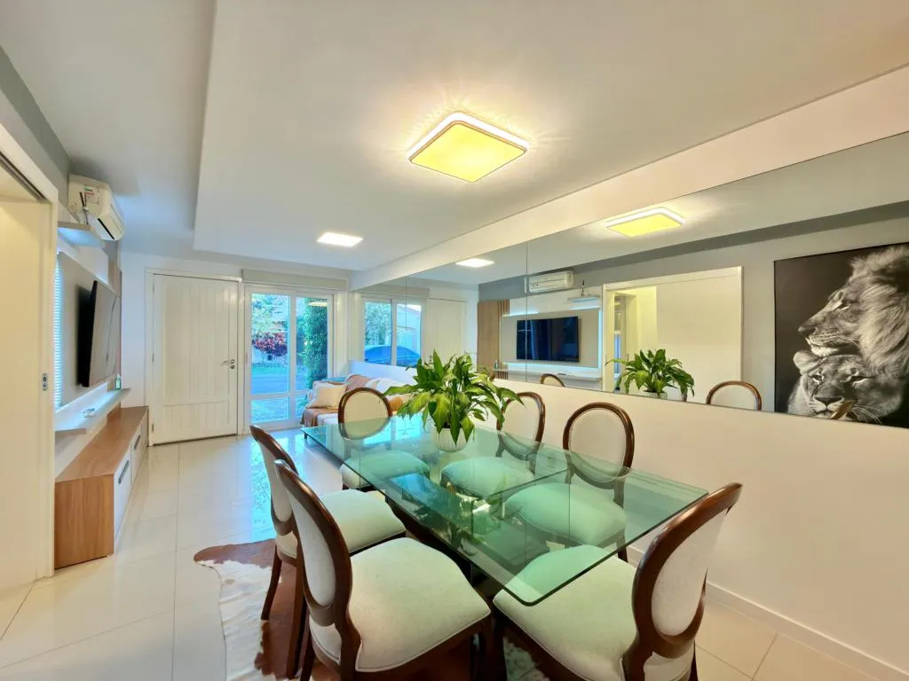 Foto do imóvel: Casa em Condominio 3 Dormitórios - Bairro Noiva do Mar em Rua palmital