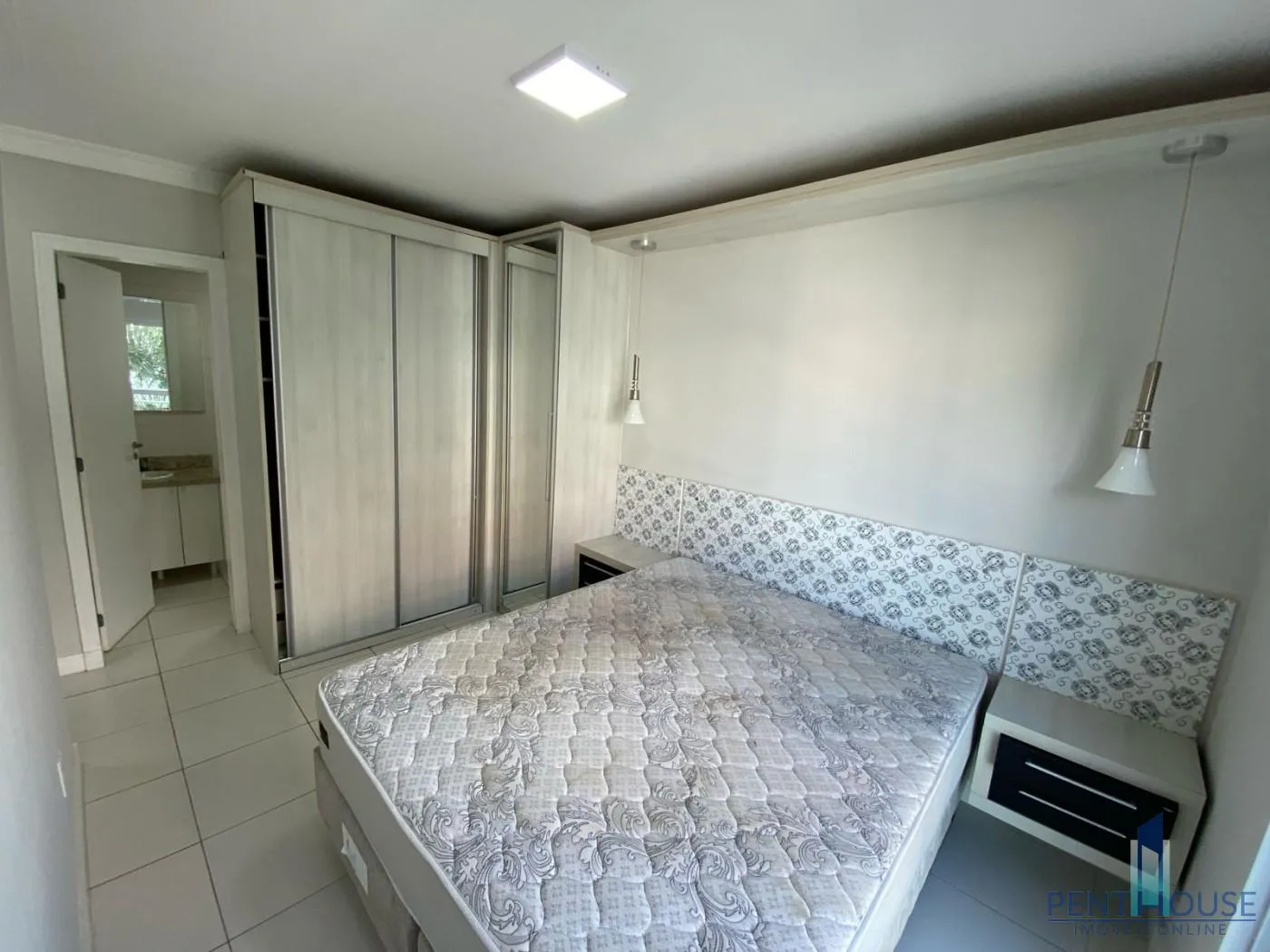 Imagem Apartamento Zona Central para Venda em Balneário Camboriú, Municípios, 2 dormitórios, 1 suíte, 2 banheiros, 1 vaga