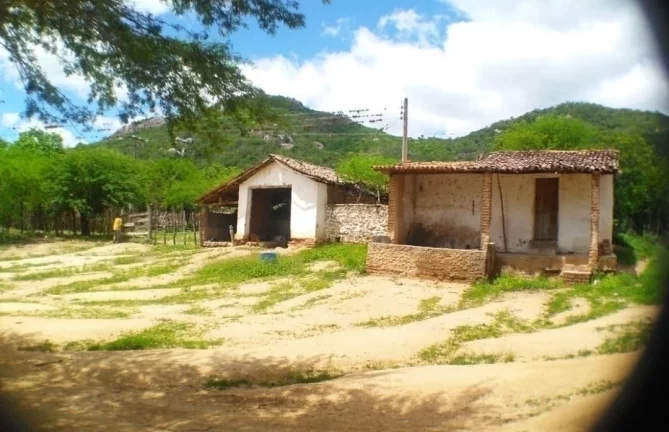 Imagem Venda terreno em carapotos