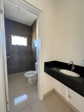 Imagem CASA NOVA, 1 SUÍTE + 2 QUARTOS, BAL MARILUZ