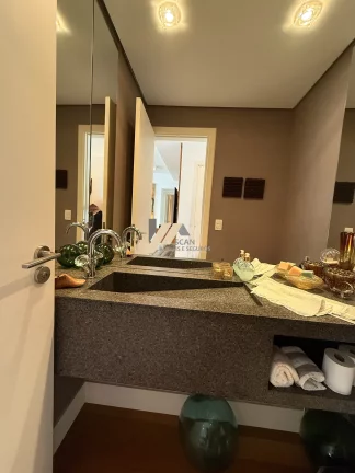 Imagem Apartamento à venda com 2 quartos no Cambuí em Campinas-SP.