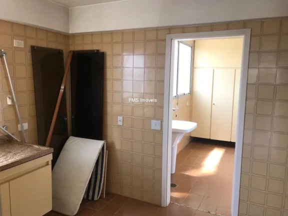 Imagem Apartamento de Alto padrão com 3 suítes no Brooklin Paulista, com 3 vagas de garagem e 325m²