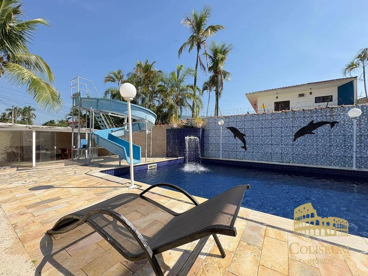 Imagem Casa com 3 Suítes e Piscina no Flórida