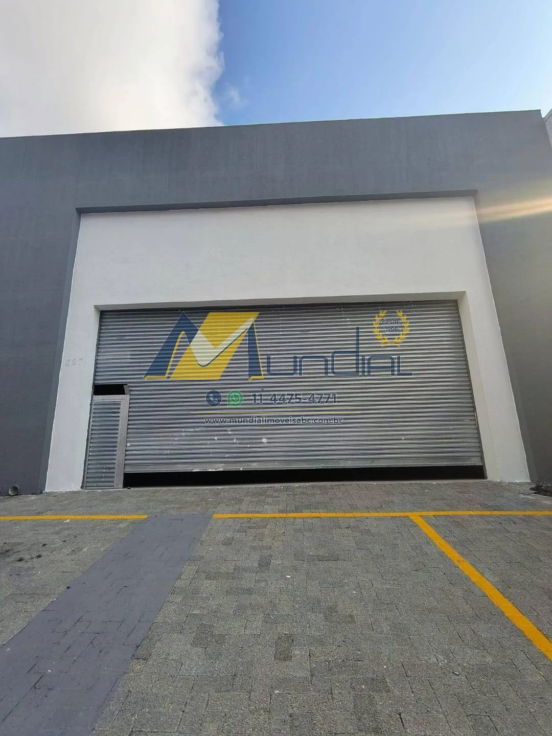 Imagem Salão Comercial de 198 m² na Vila Nogueira com Pé-Direito Alto