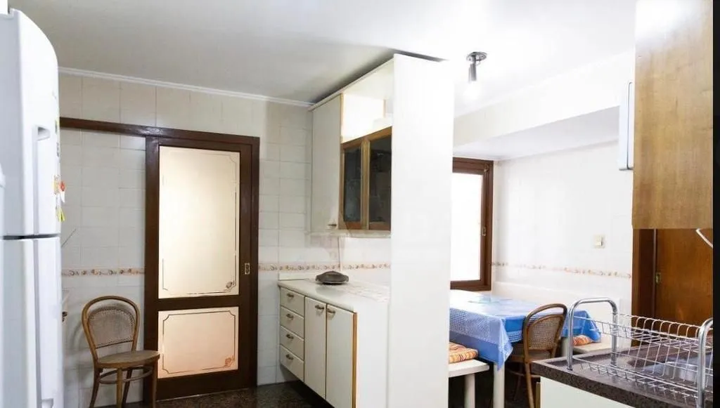 Imagem Casa de 3 dormitórios à venda no Bairro, Jardim do Salso - Porto Alegre