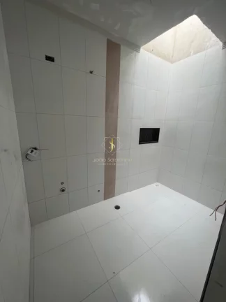 Imagem Sobrados em Guaratuba, Bairro Brejatuba, 800 metros do mar, NOVO.