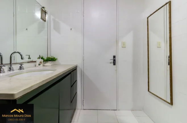 Imagem Apartamento 141 m²com 3 dormitórios (1 suíte) , 1 Vaga de garagem, Sumaré. Edifício com Gerador