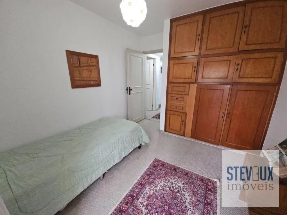 Imagem Amplo Apartamento em Moema Pássaros com 4 Quartos e Varanda, Próximo ao Metrô e Parque Ibirapuera