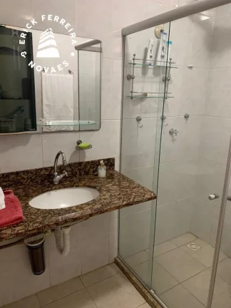 Imagem Excelente casa de 4 quartos e 3 banheiros, na praia do morro, toda em armários planejados,
