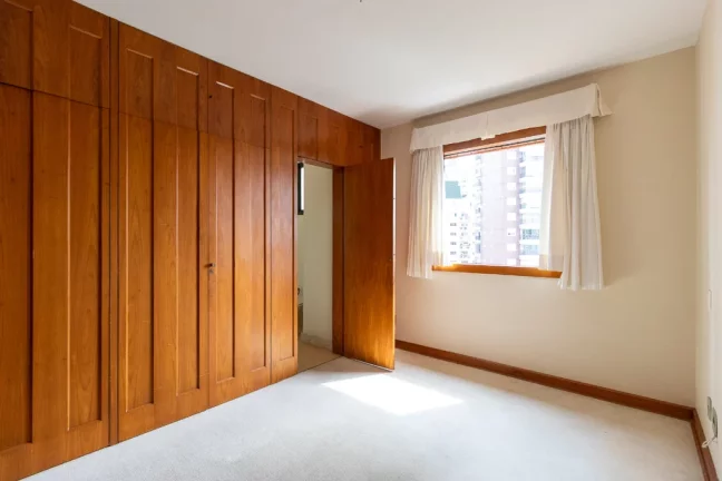 Imagem Apartamento à venda em São Paulo, Moema, com 3 quartos, 325m2