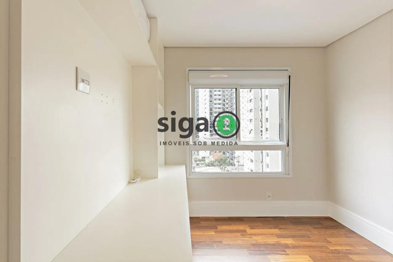 Imagem Apartamento Alto Padrão na Vila Olímpia de 3 Quartos com 3 Vagas - 210m² à Venda.
