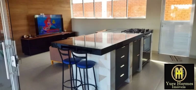 Imagem Casa de 3/4 Mobiliada Ótimo Padrão em condomínio Fechado