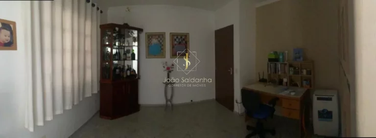 Imagem CASA RESIDENCIAL em GUARATUBA - PR, Centro