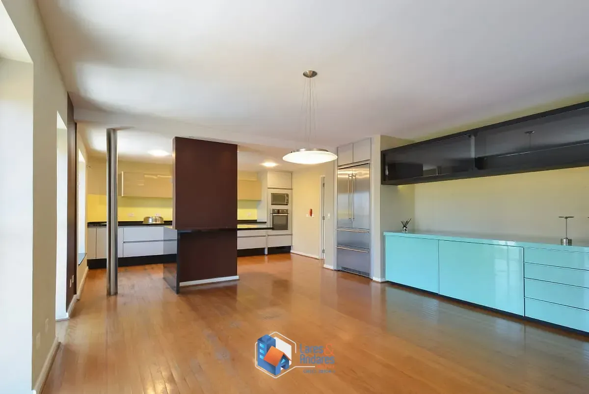 Imagem Duplex para venda em Higienópolis com 3 quartos, sendo 3 suítes, 285m²
