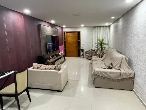 Imagem Casa com 3 Quartos à Venda, 250 m² em Vila Assunção - Santo André