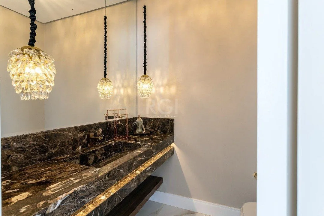 Imagem Casa Condominio para Venda - 519m², 4 dormitórios, sendo 4 suites, 2 vagas - Sans Souci