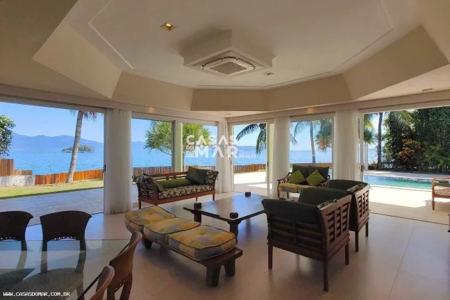 Imagem Casa em Condomínio para Venda em Angra dos Reis / RJ