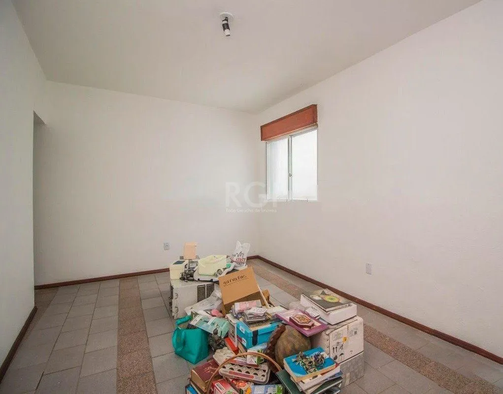 Imagem Casa para Venda - 440m², 3 dormitórios, sendo 2 suites, 2 vagas - Cidade Baixa