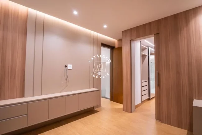 Imagem Casa em Condomínio a Venda no bairro Residencial e Empresarial Alphaville - Ribeirão Preto, SP