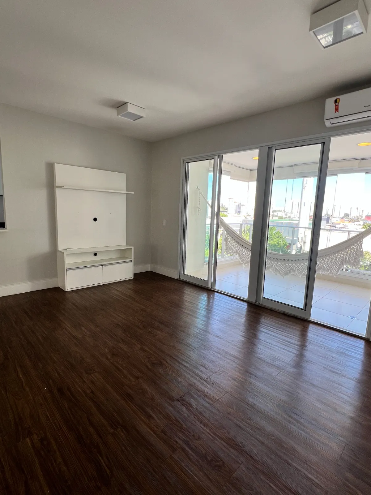 Imagem Apartamento para venda em Vila Anastácio com 2 quartos, sendo 1 suíte, 70m2