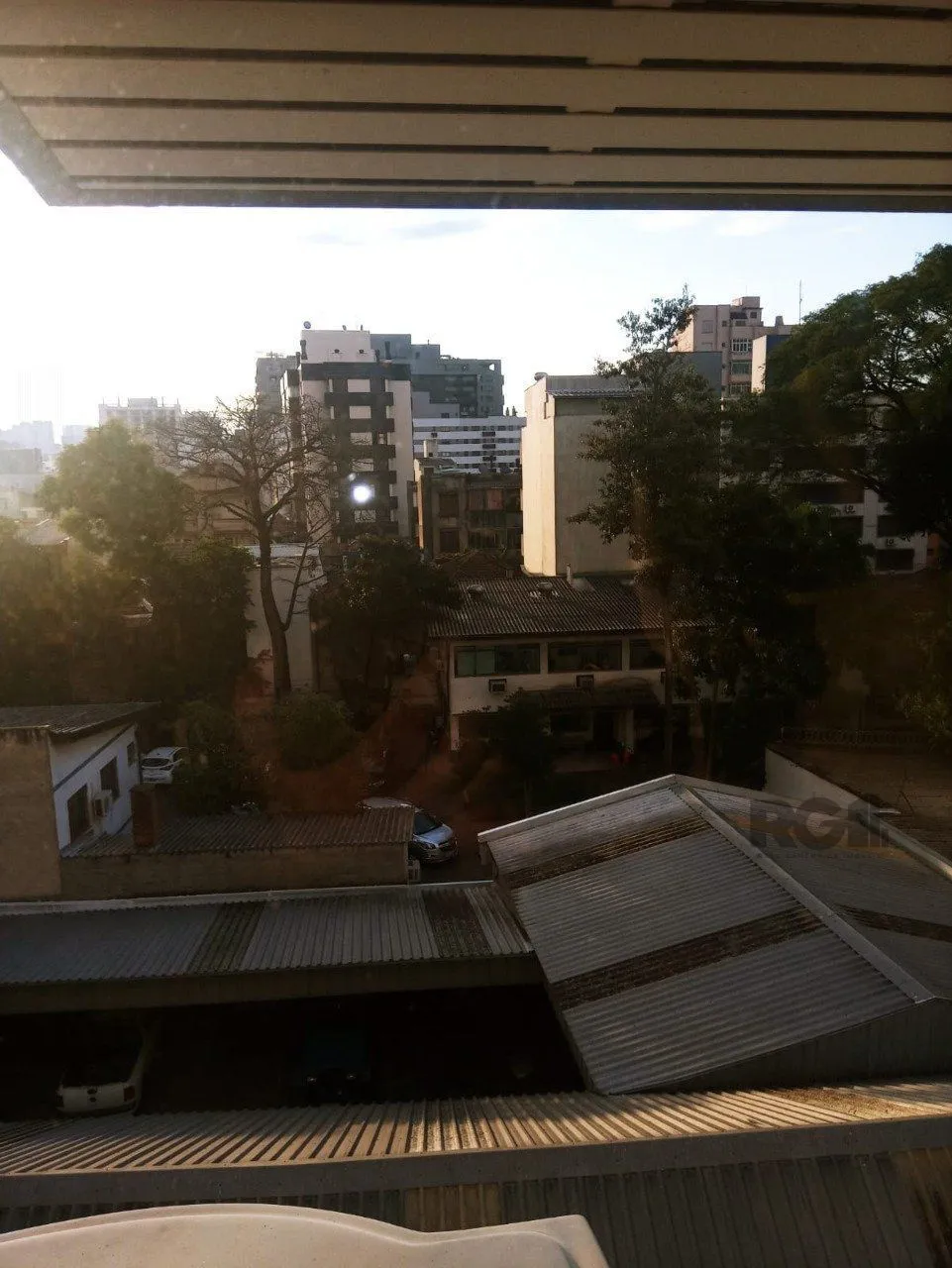 Imagem Apartamento 2 quartos, 2 banheiros e garagem na Cidade Baixa.
