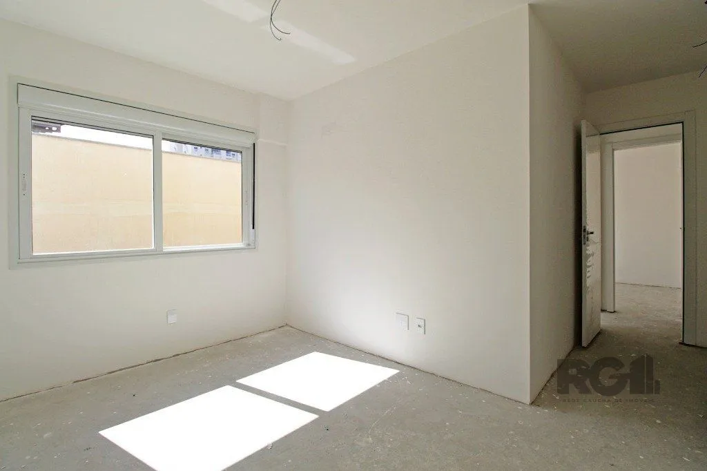Imagem Apartamento 3 dorms à venda Rua Roque Calage, Passo da Areia - Porto Alegre