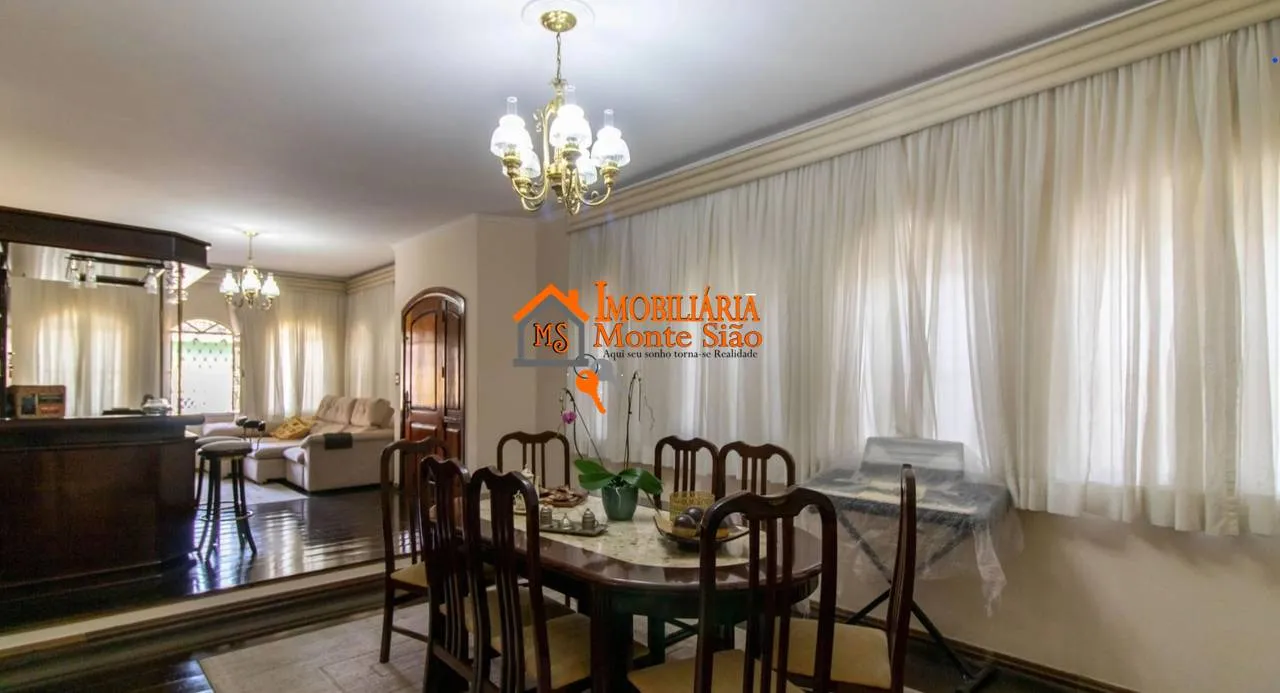 Imagem Sobrado com 5 dormitórios à venda, 500 m² por R$ 2.332.000 - Vila Galvão - Guarulhos/SP