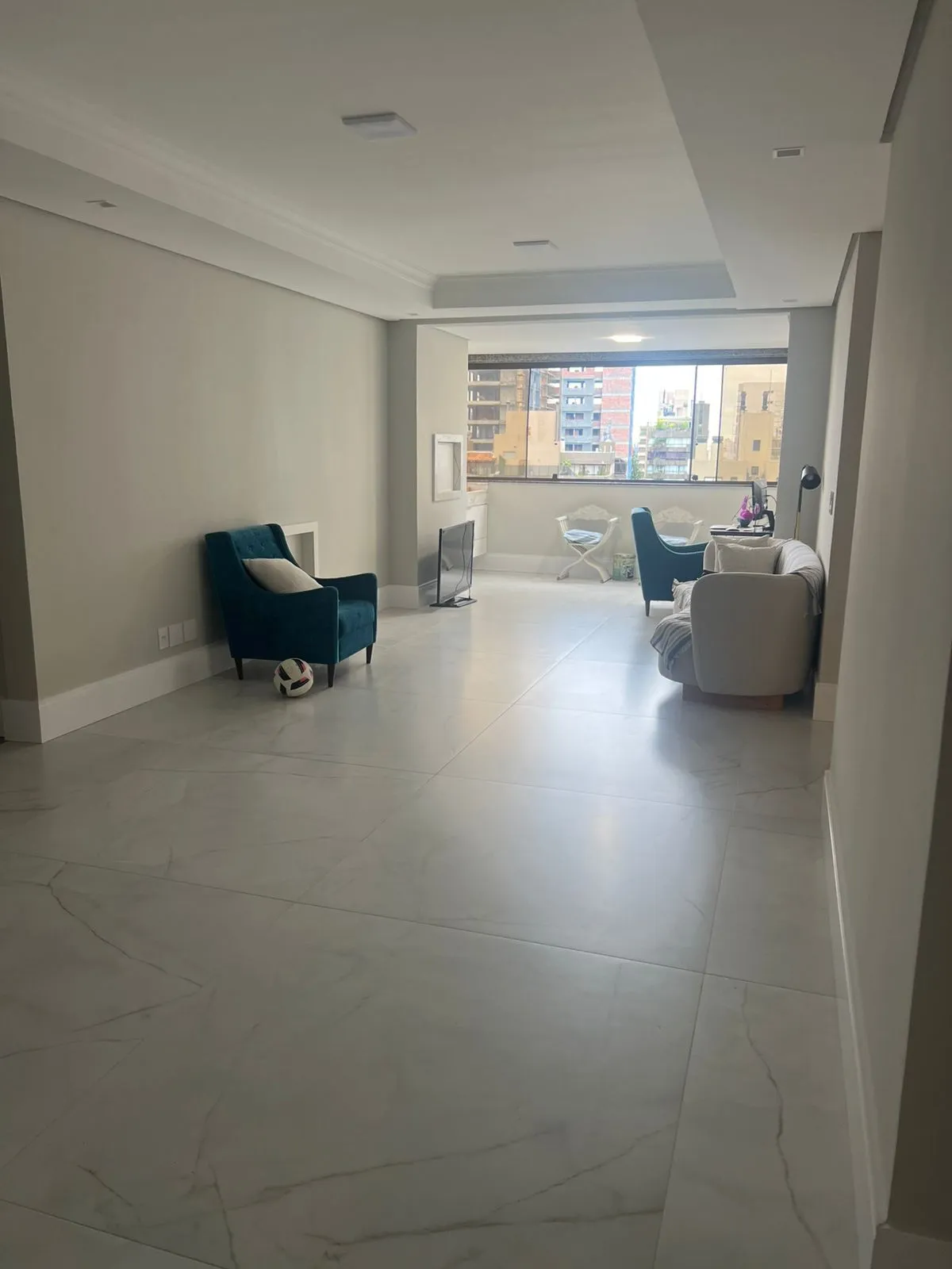 Imagem Vende-se apartamento com 4 suítes, 333m² e 3 vagas - Bela Vista