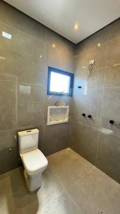 Imagem Casa Térrea, 3 Dormitórios( 3 suítes), 4 vagas, Condomínio Santa Mônica.