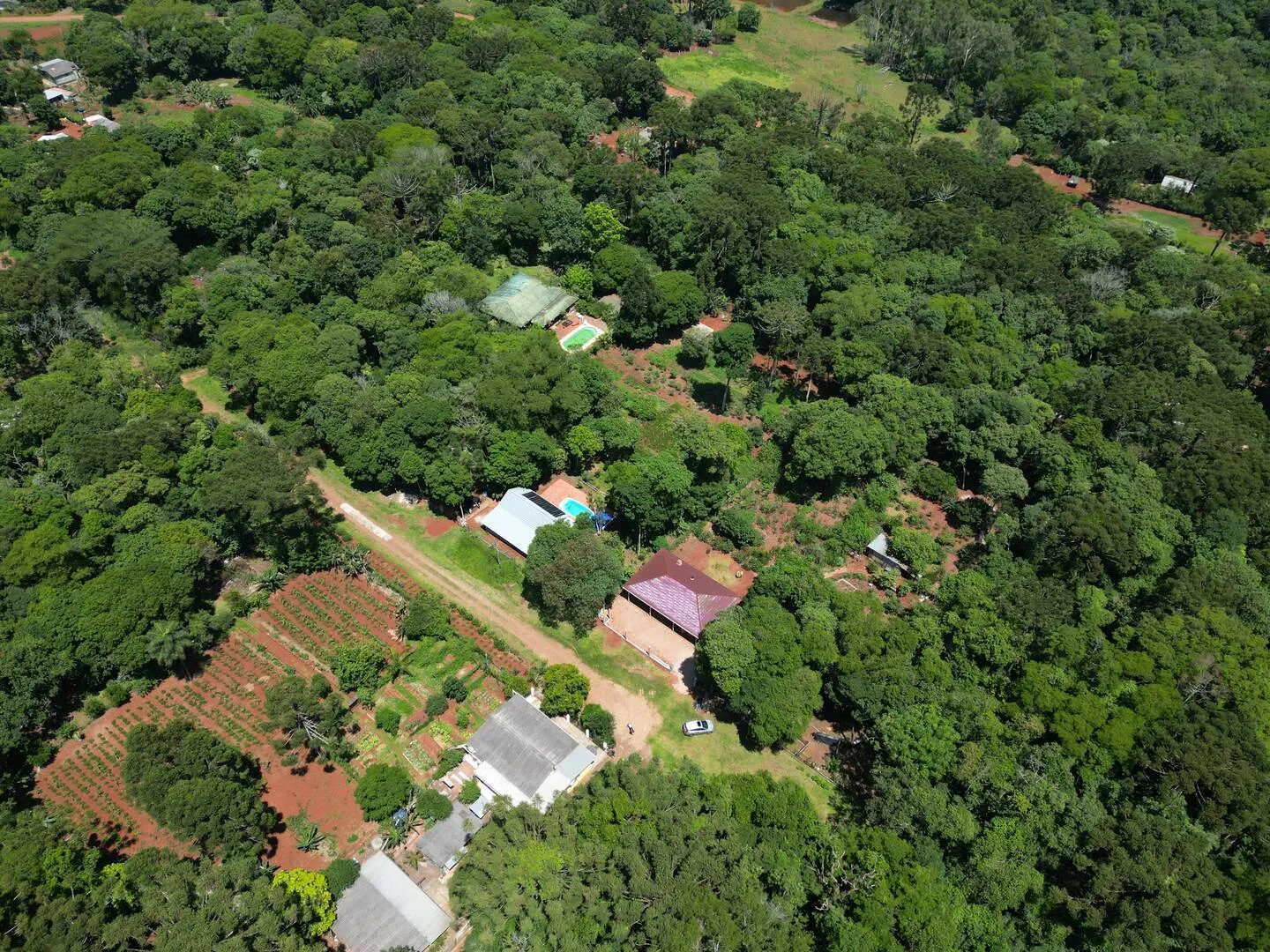 Imagem Chácara à venda em Cascavel, Colonia Barreiros - Casa sede, Ar condicionado, Água e Energia