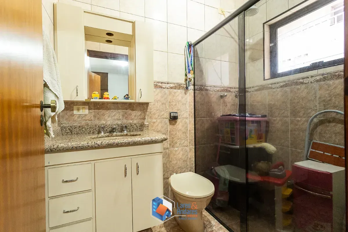 Imagem Sobrado para venda em Vila Constança com 3 quartos, sendo 3 suítes, 263m²
