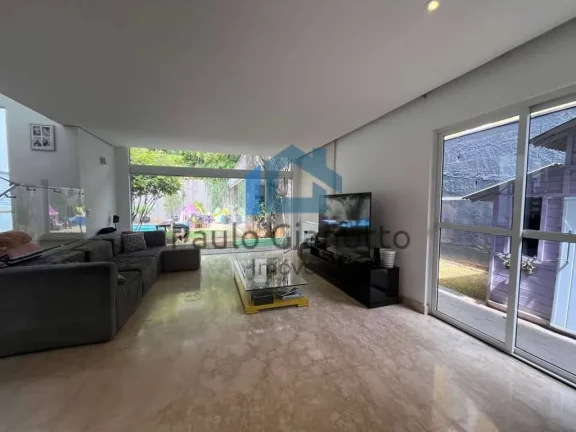 Imagem Casa de alto padrão com arquitetura linda e moderna!