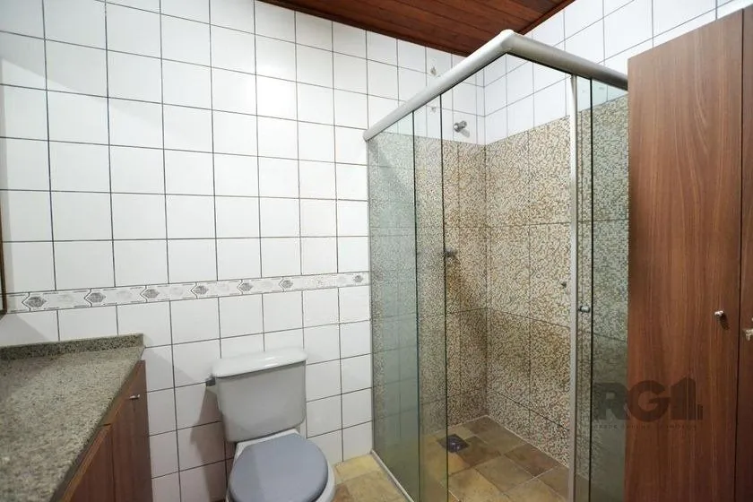 Imagem Casa de 200m² - 4 dormitórios, 4 vagas no bairro Espírito Santo