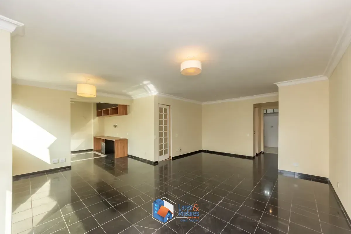 Foto do imóvel Apartamento para venda em Itaim Bibi com 2 quartos, sendo 1 suíte, 118m² em Rua Bandeira Paulista