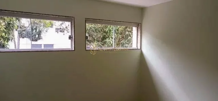 Imagem Excelente apartamento nascente, bem localizado na SQS 413 da Asa Sul vazado.