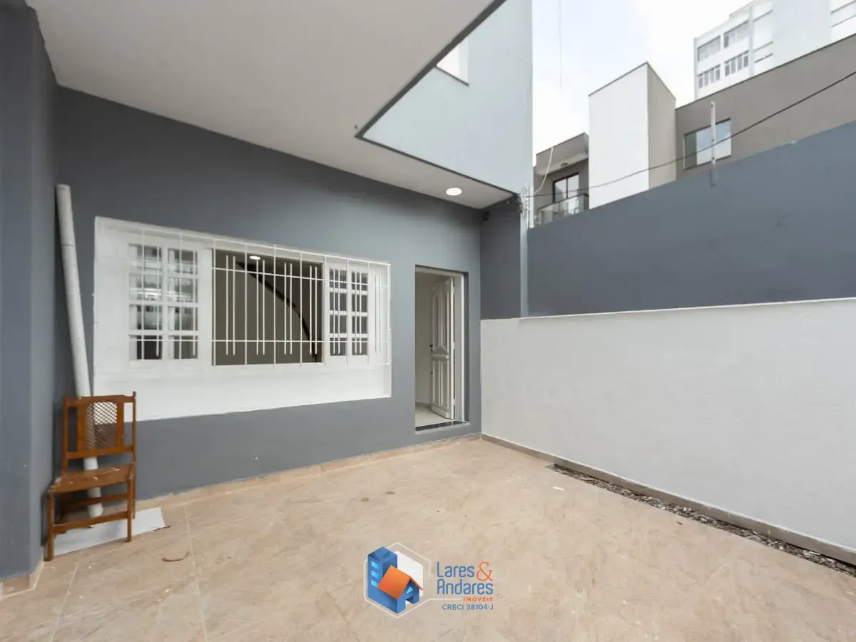 Imagem Sobrado para venda em Santana com 3 quartos, 110m²