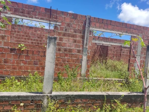Imagem Casa Inacabada com 3 quartos, localizada em Nova Cruz, Igarassu - Pernambuco.